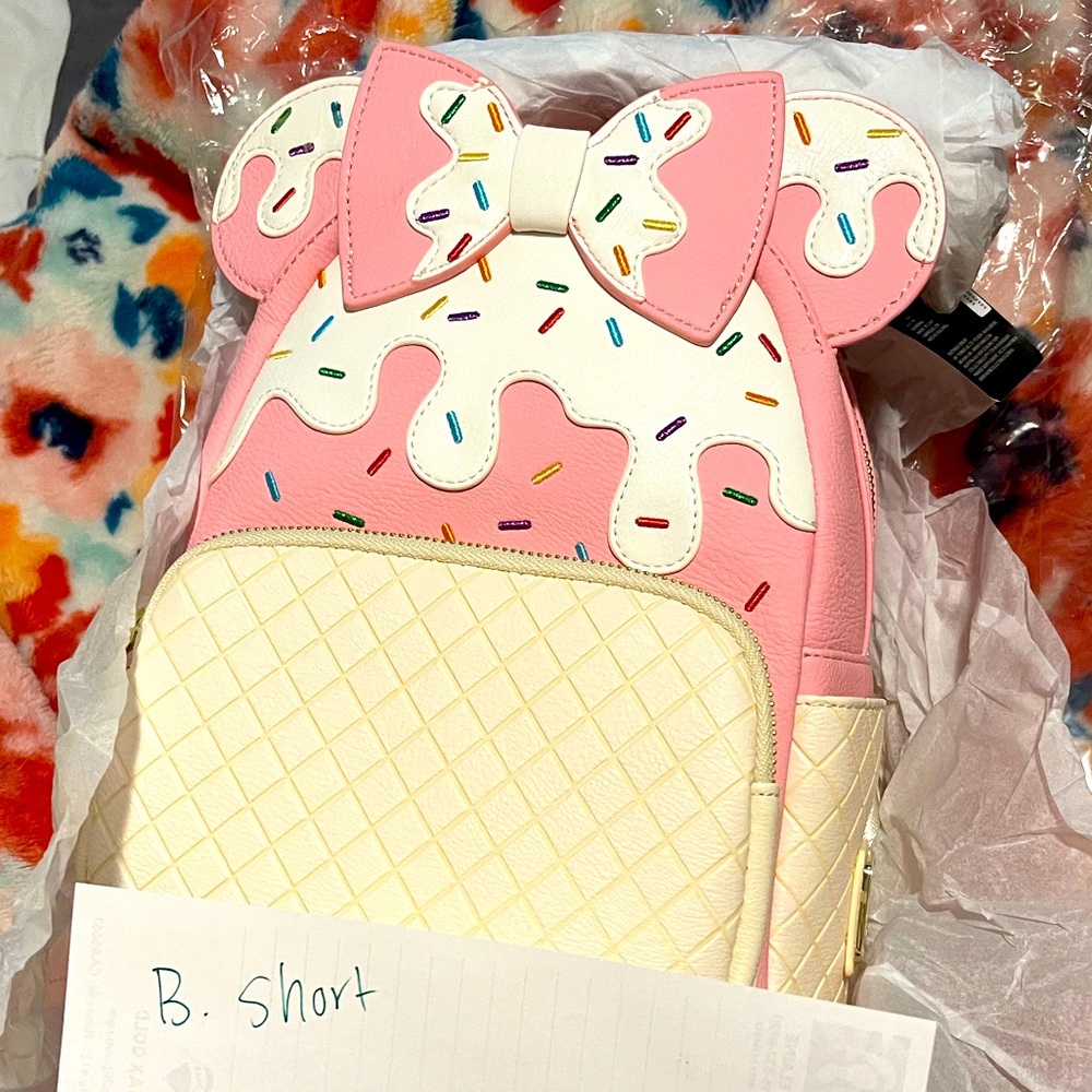 Loungefly Minnie sundae bag NWT - Picture 1 of 1